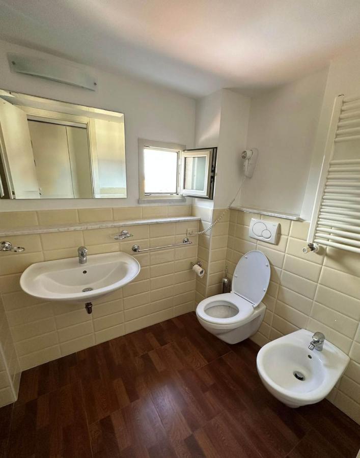Hotel Villa Benvenuti Viareggio Kültér fotó