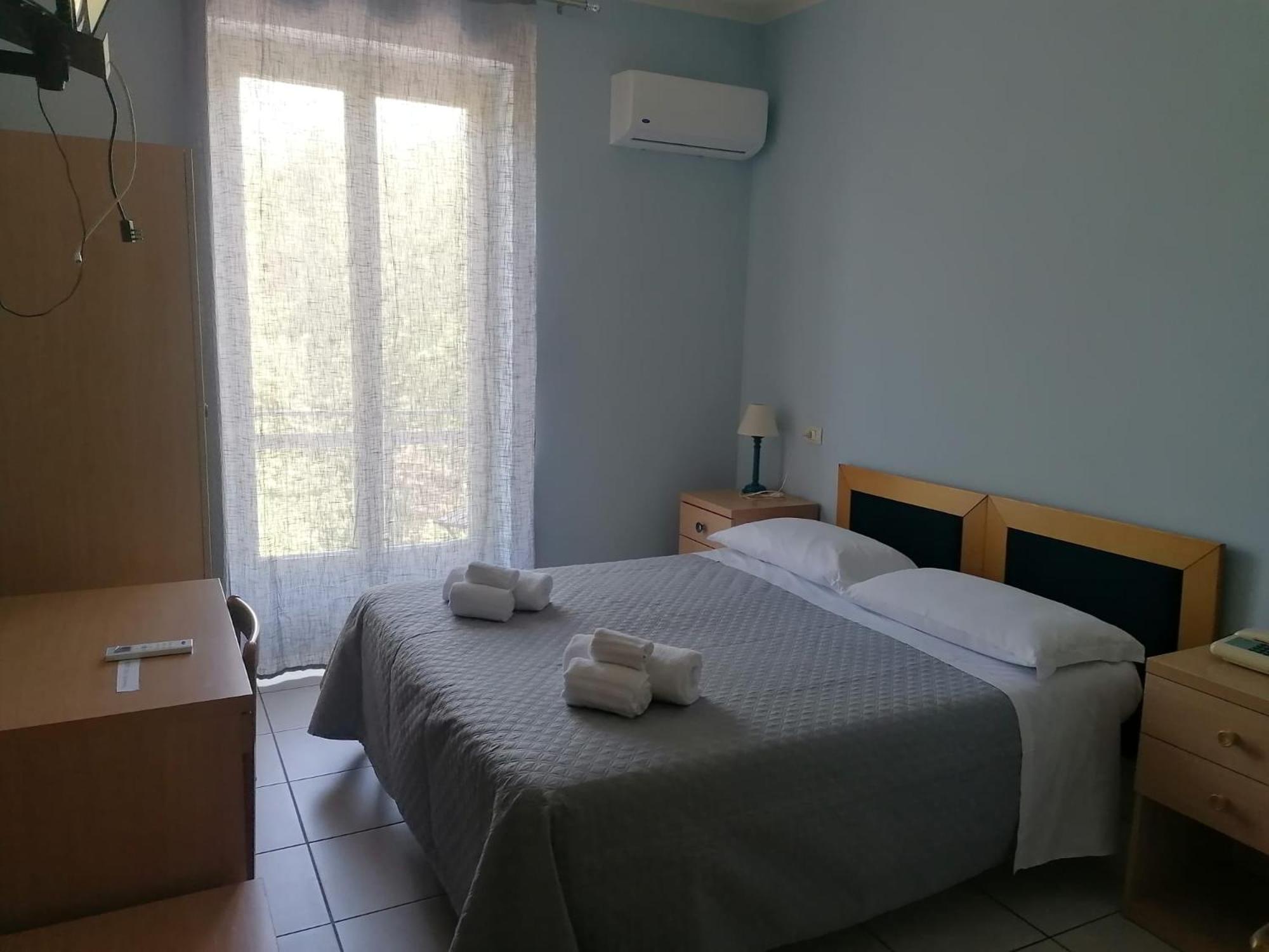 Hotel Villa Benvenuti Viareggio Kültér fotó