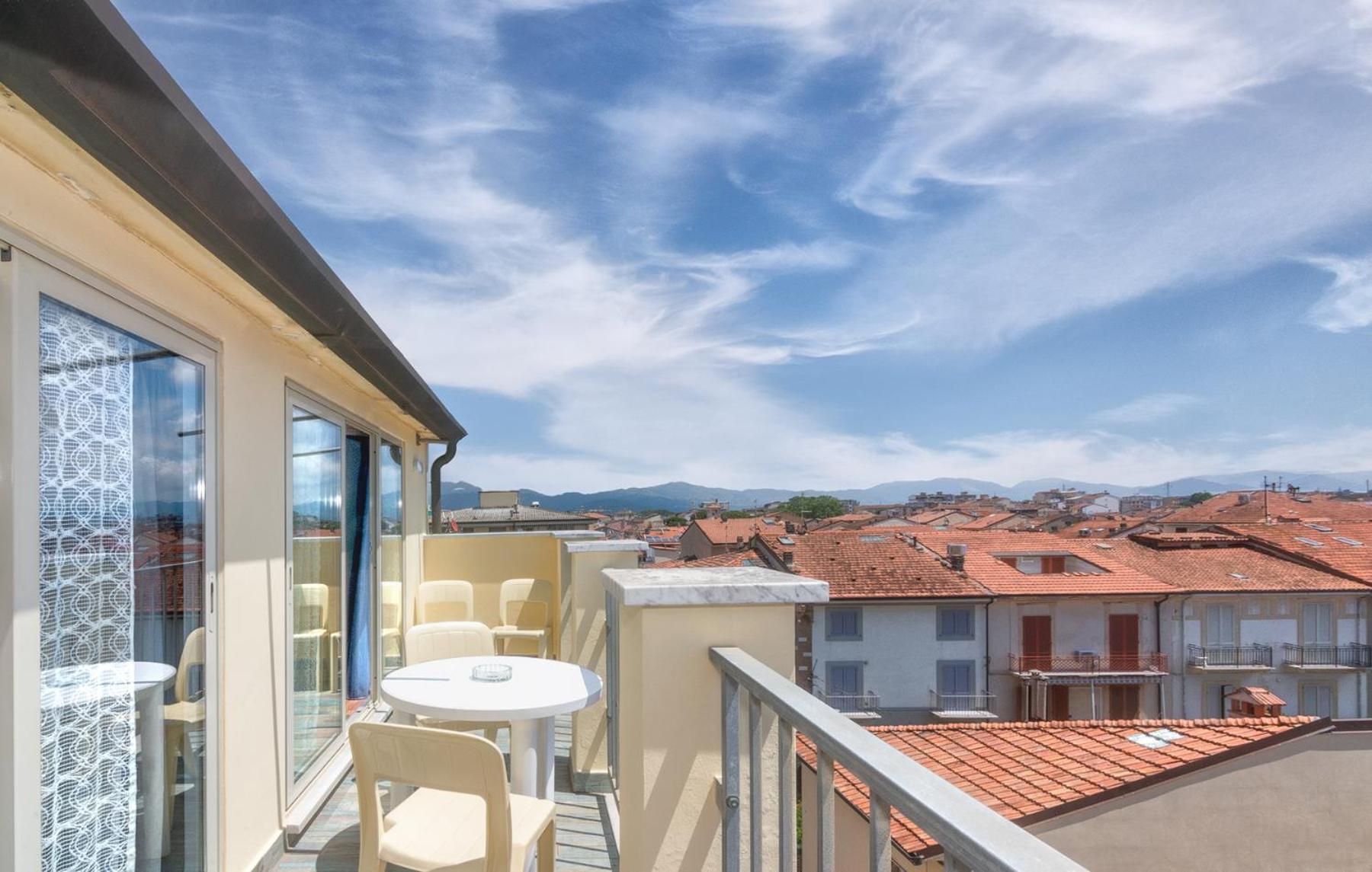 Hotel Villa Benvenuti Viareggio Kültér fotó